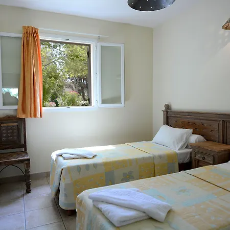 Village De Marina D'oru 4*