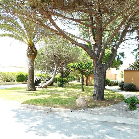 Village De Marina D'oru