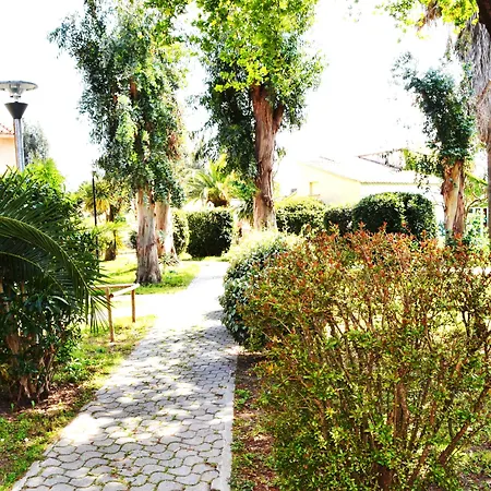 Üdülőpark Village De Marina D'oru Ghisonaccia