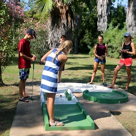 Village De Marina D'oru