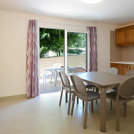 Πάρκο διακοπών Village De Marina D'oru 4*
