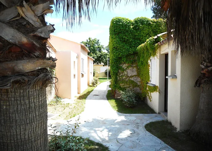 Village De Marina D'oru